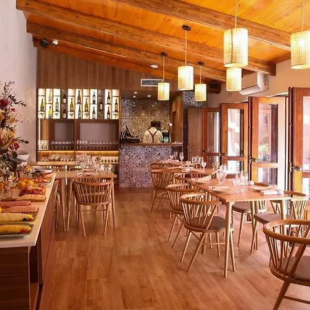 Hotel Vincci Alfama 4*